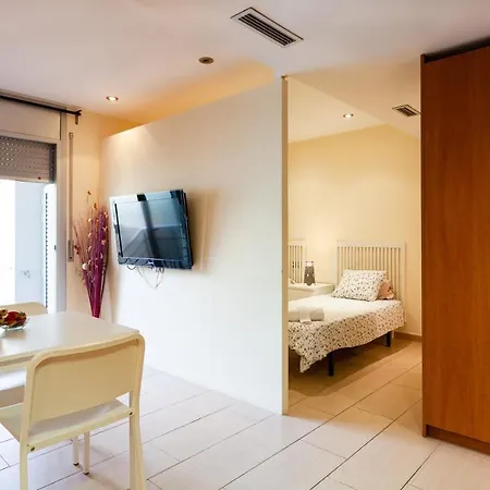 Sea & Beach Lloret Апартаменти